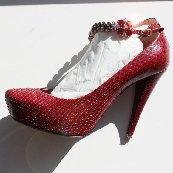 Nina Ricci Burgundy Snake Leather Swarovski Heel - Picture 2 of 8